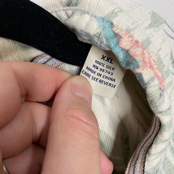 Men’s Island Republic Vintage Floral Button Down - Picture 4 of 4